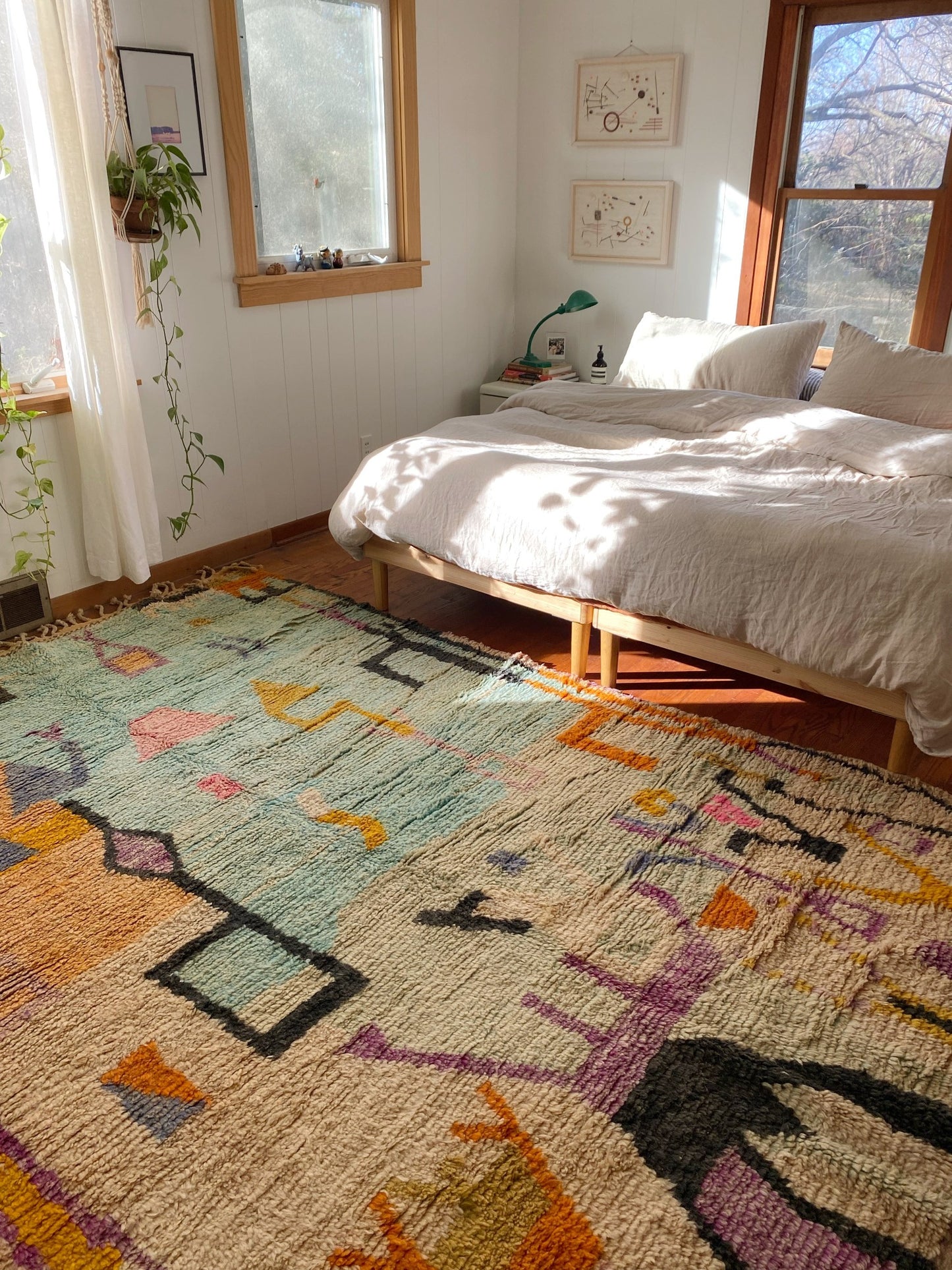 Style Salinas with a King Size Bed