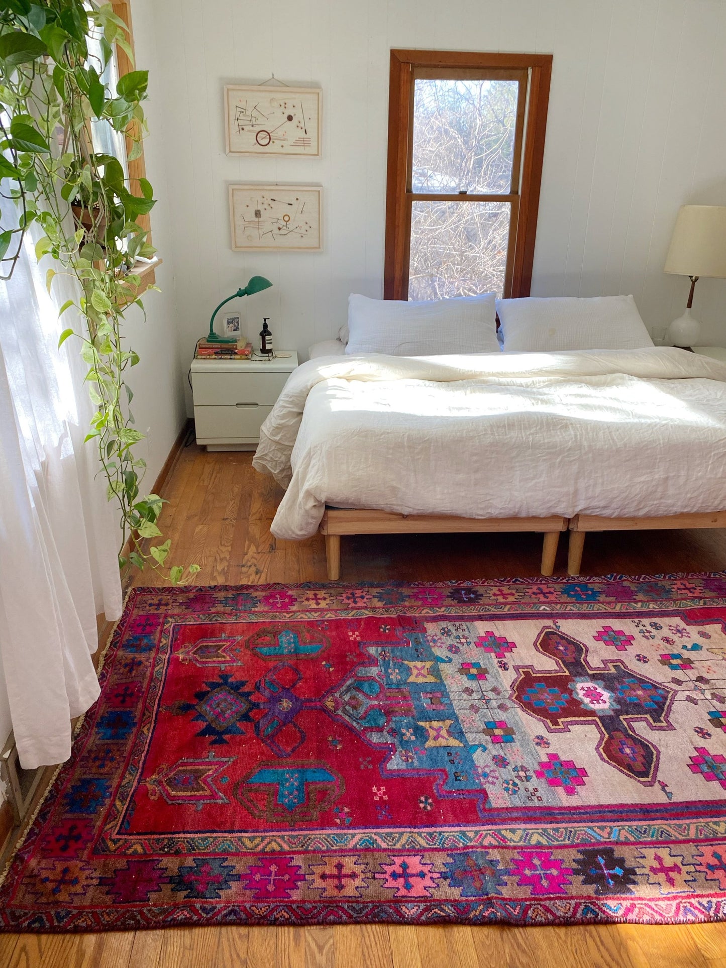 See Edge of Cape Persian Rug