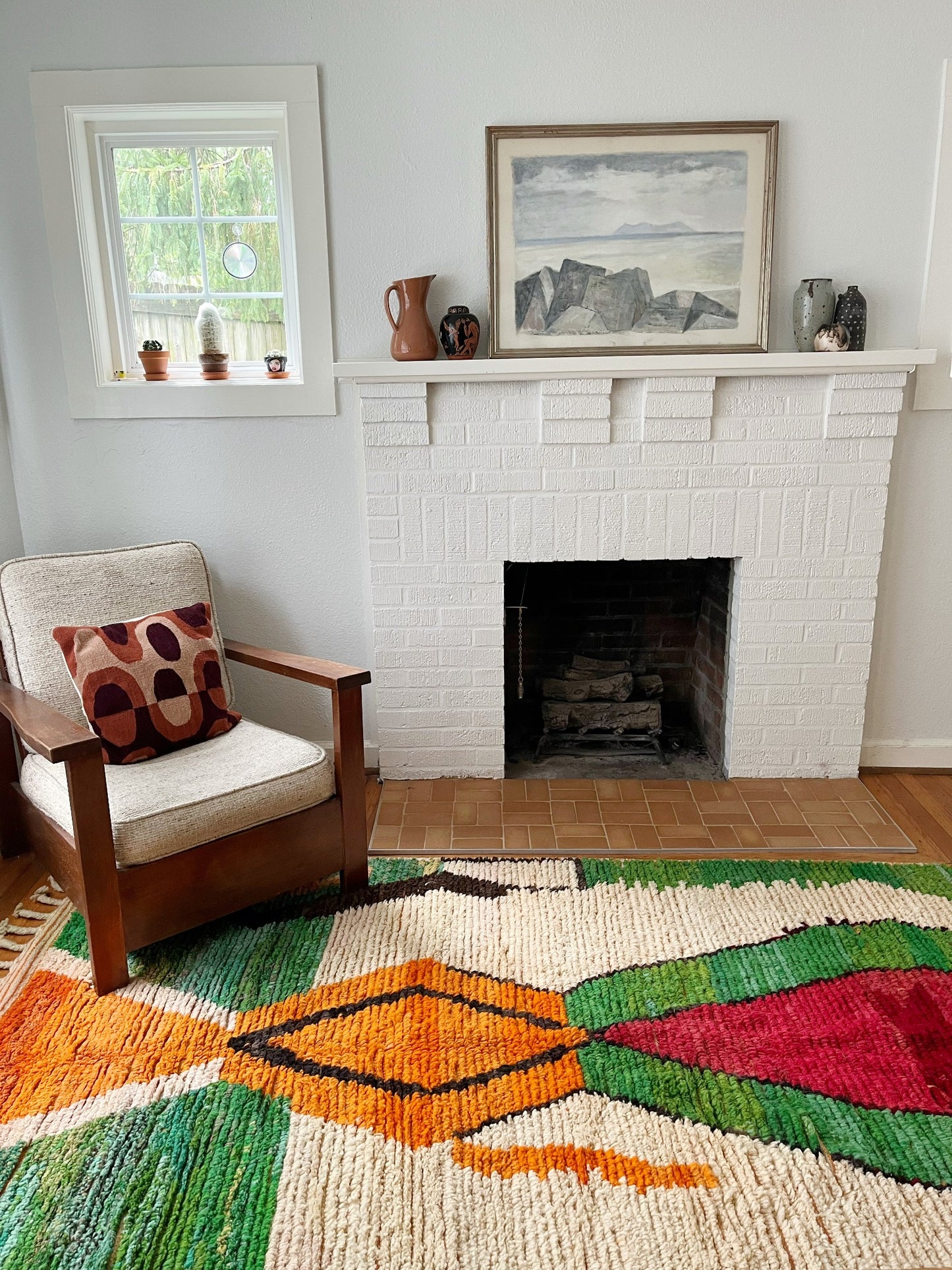 Style Sikora Moroccan Rug in a Living Room