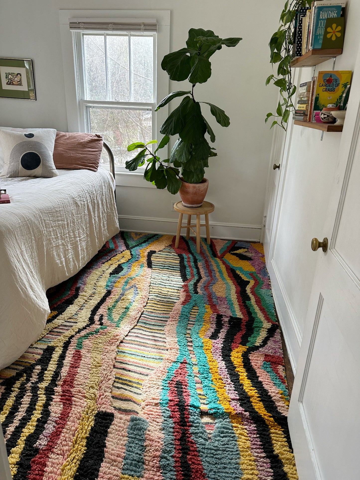 Enhance a Bedroom with Lucia Moroccan Rug