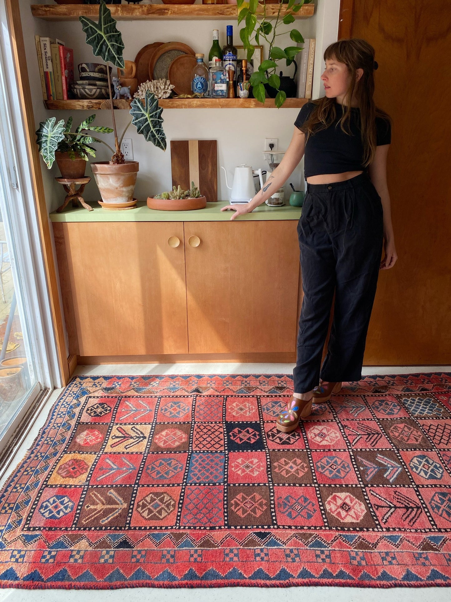 Style Vintage Kheshti Persian Rug at a Home Bar