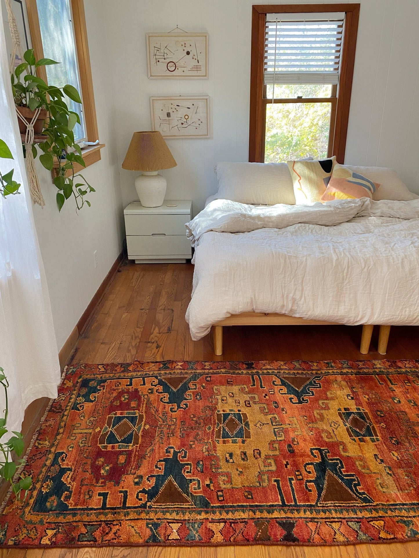 Enhance a Bedroom Scene with a Vintage Persian Area Rug