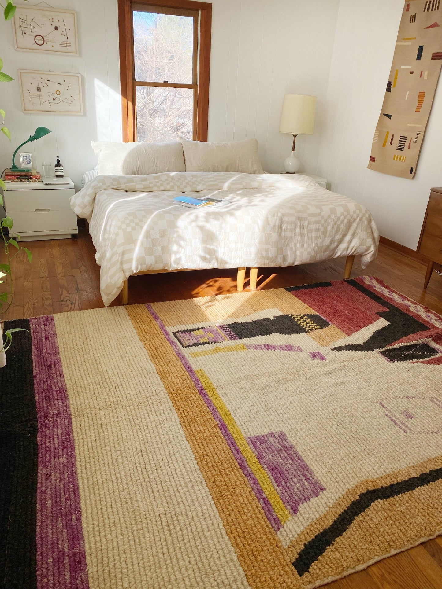 Style Clara Moroccan Rug with a King Size Bed
