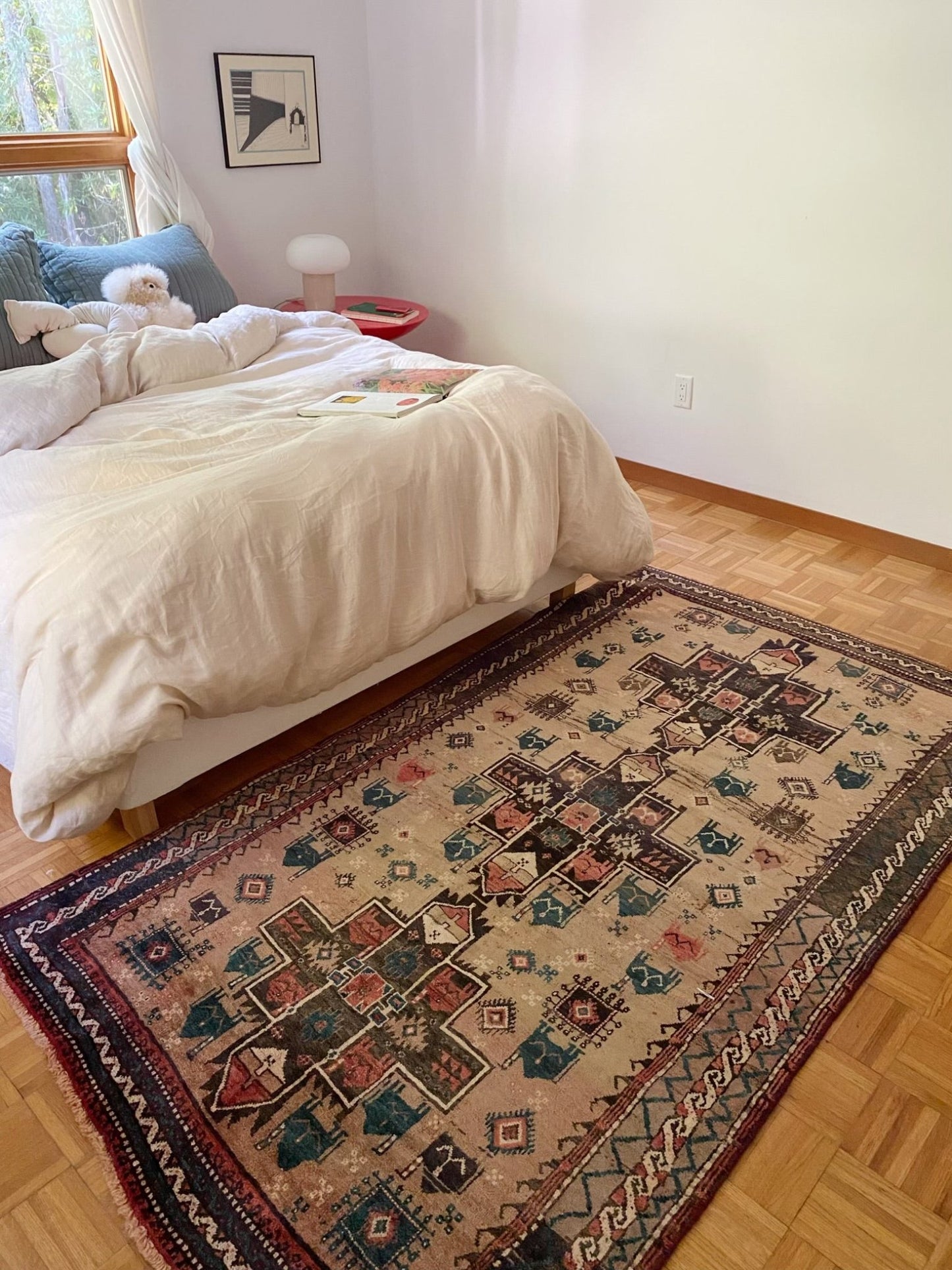 Style a Bedroom with a Sandy Persian Rug