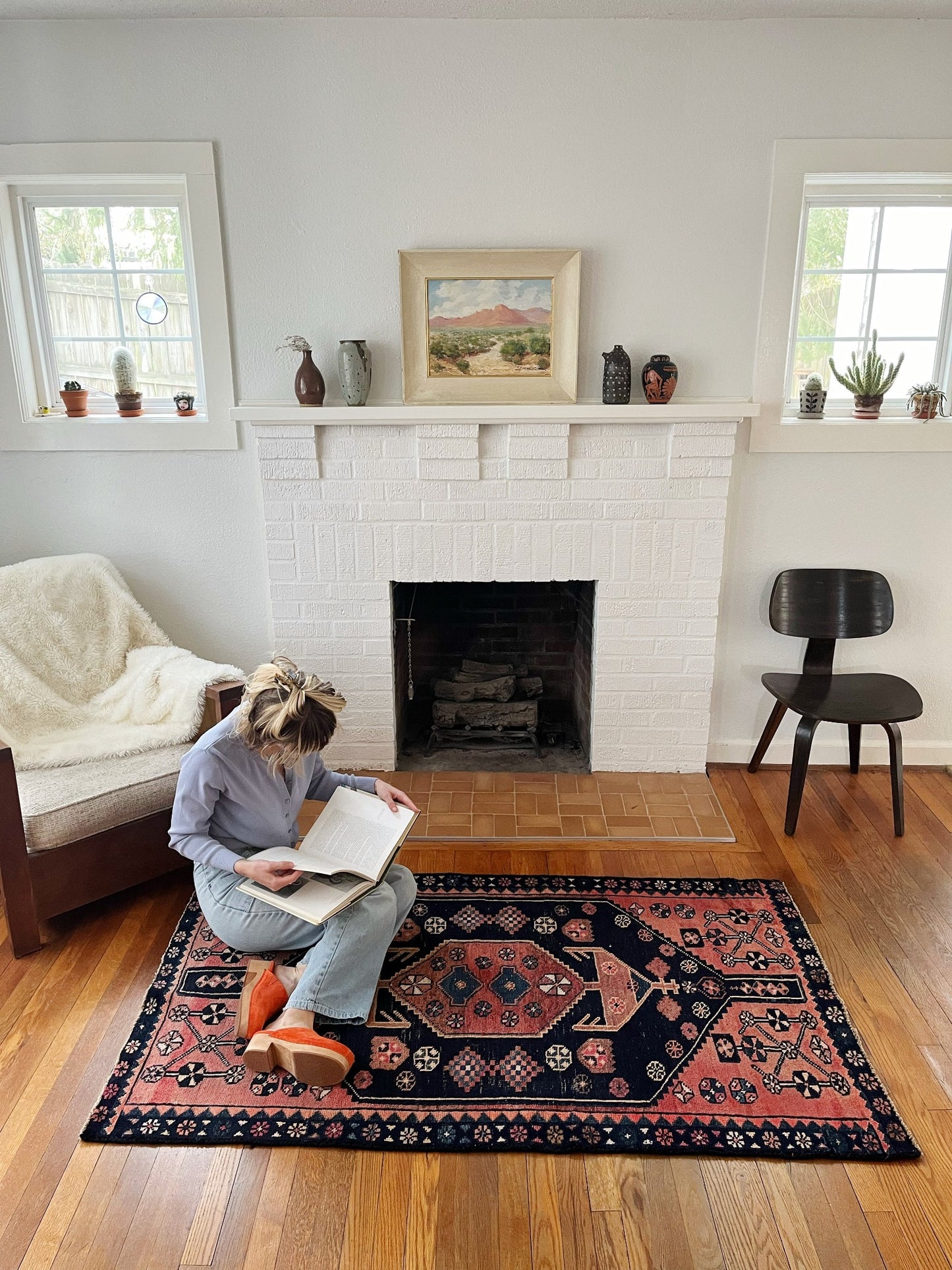 Style Ceiba Persian Rug in a Living Room