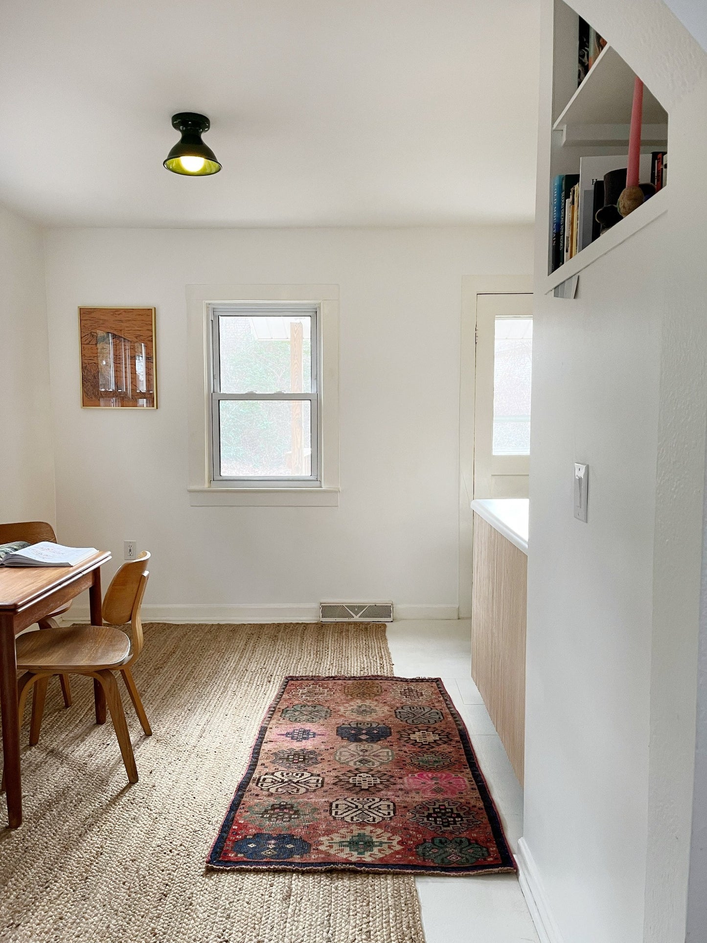 Enhance a Kitchen with Vintage Persian Fiori Rug