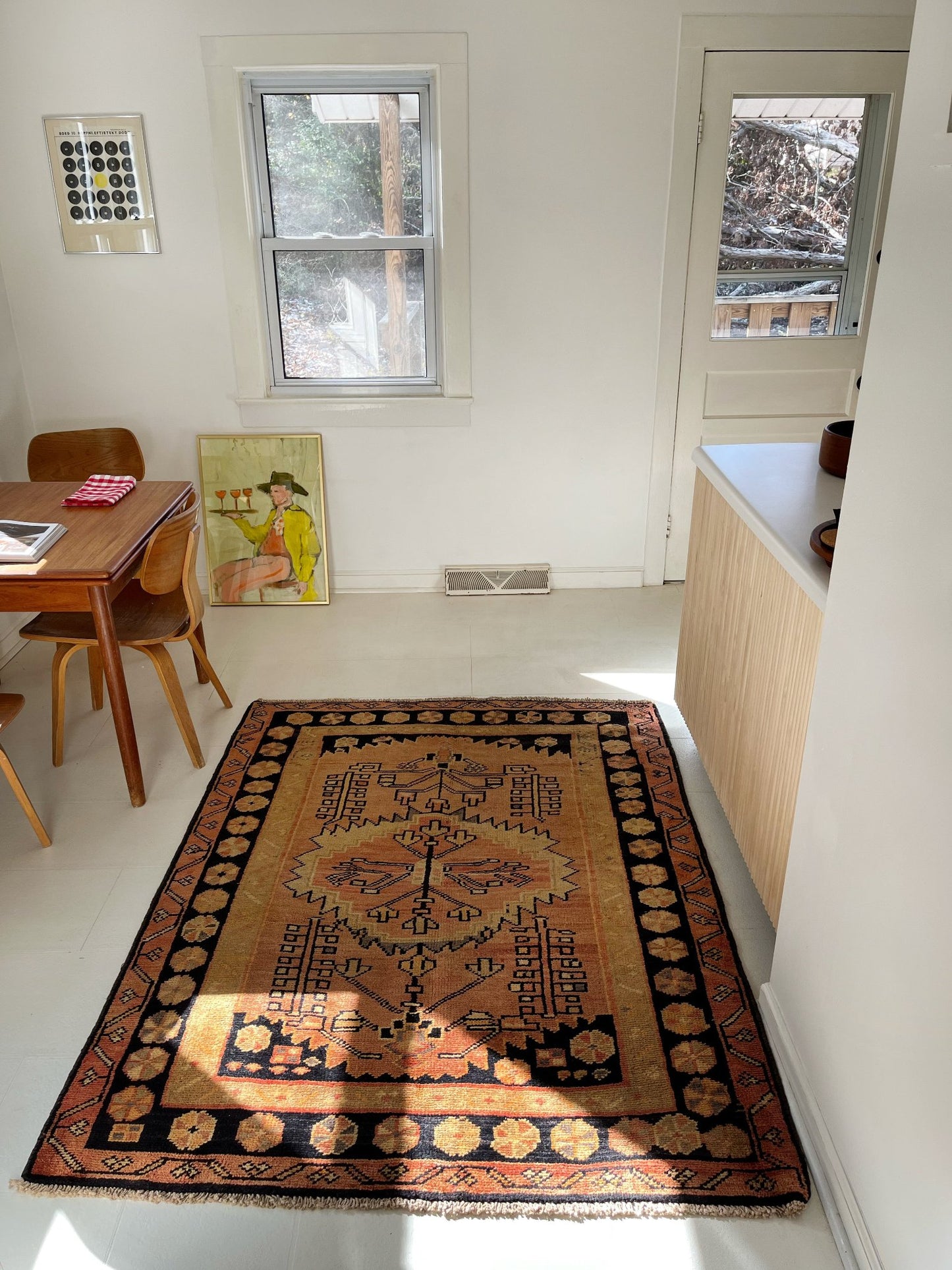 Enhance a Kitchen Space with a Vintage Persian Area Rug