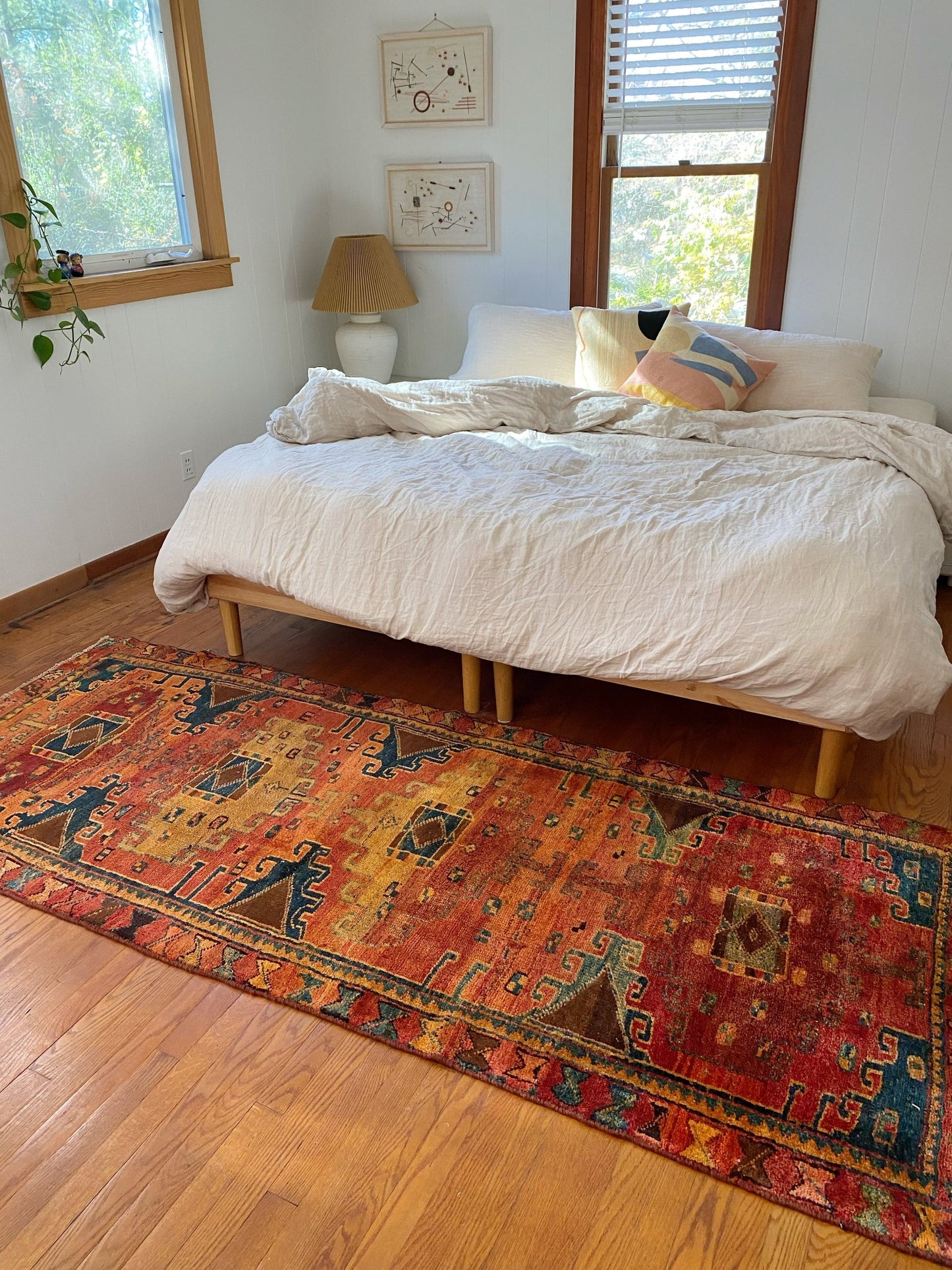 Style a Bedroom with a Vintage Red and Blue Persian Rug