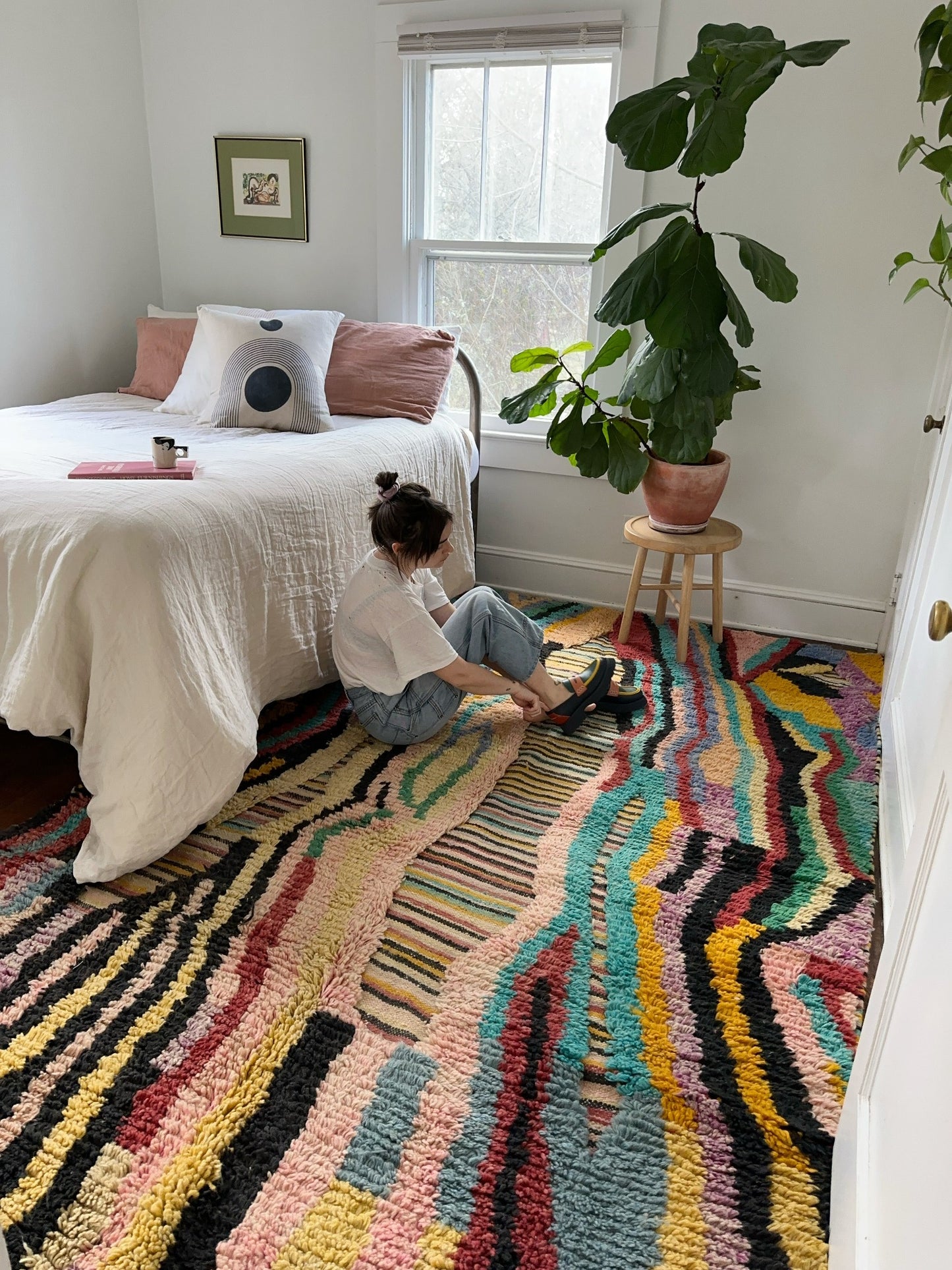 Style Lucia Handwoven Moroccan Rug in a Bedroom