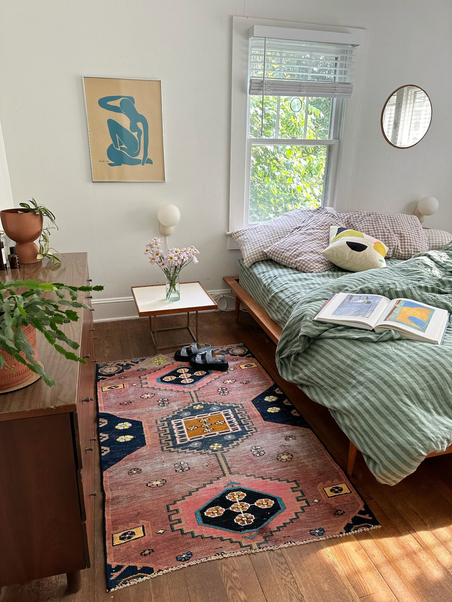 See How Pagosa Cozies up a Bedroom