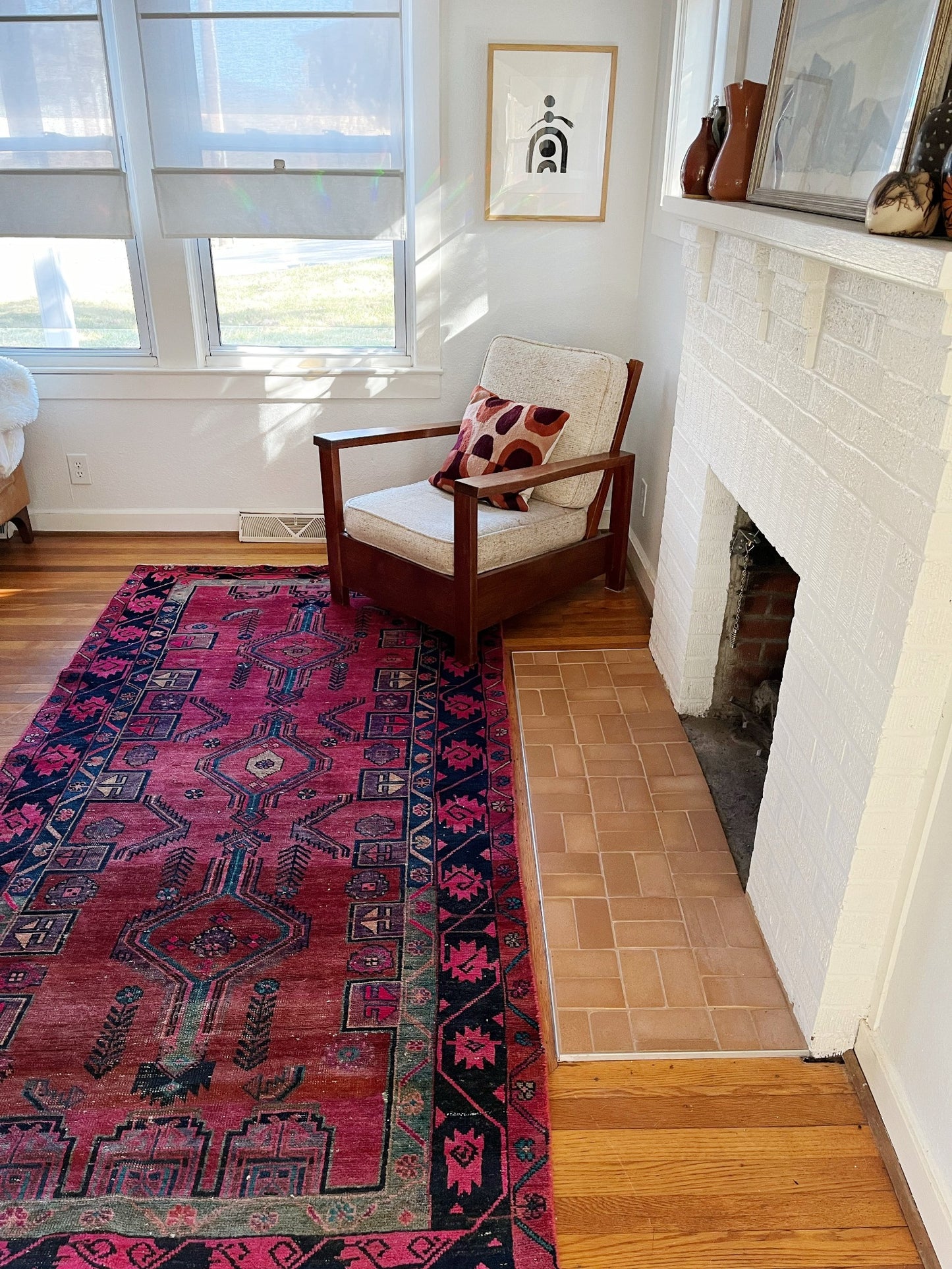 Style Petal Persian Rug in a Living Room