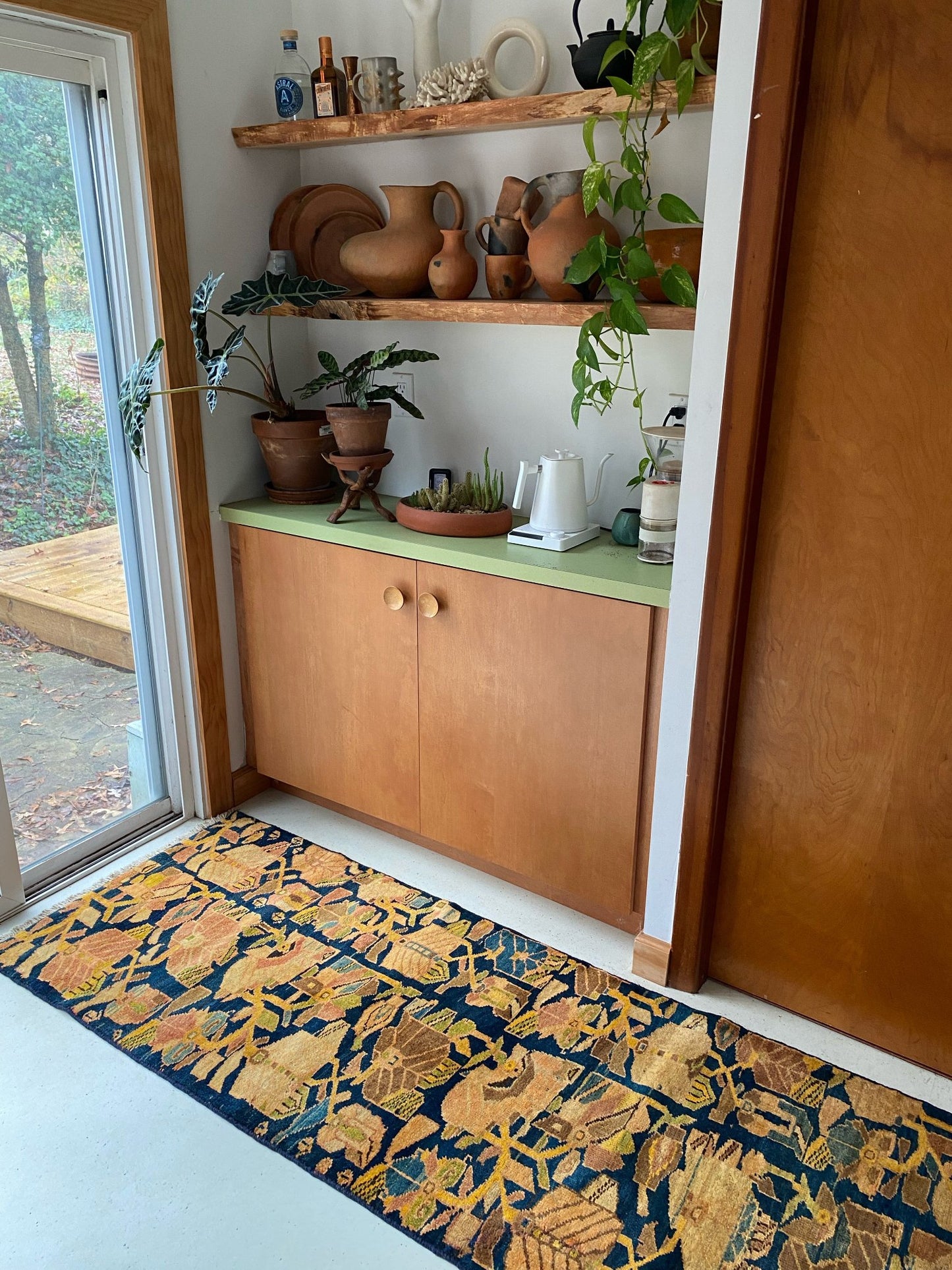 Enhance an Entryway with a Vintage Persian Runner RUg