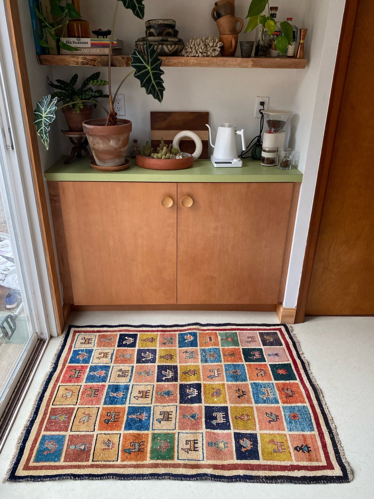 Style Loba Vintage Persian Rug at a Coffee Bar