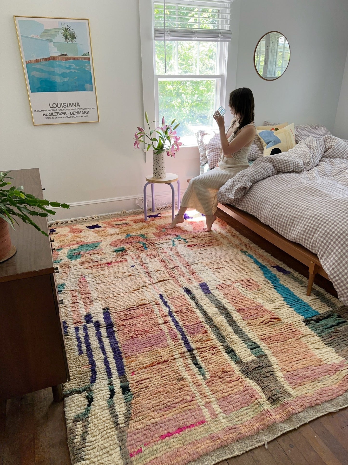 Style Pink Handmade Moroccan Rug in a Bedroom