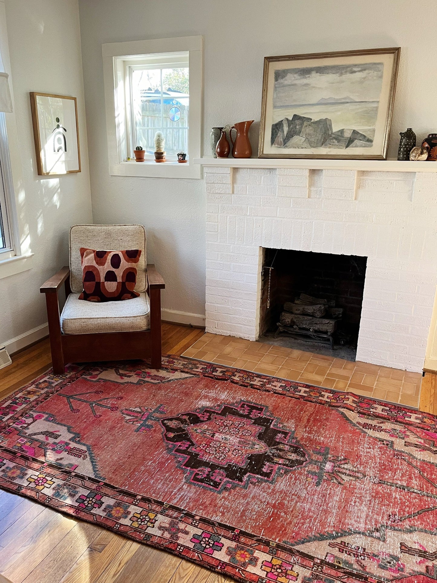 Style Solanum in a Living Room