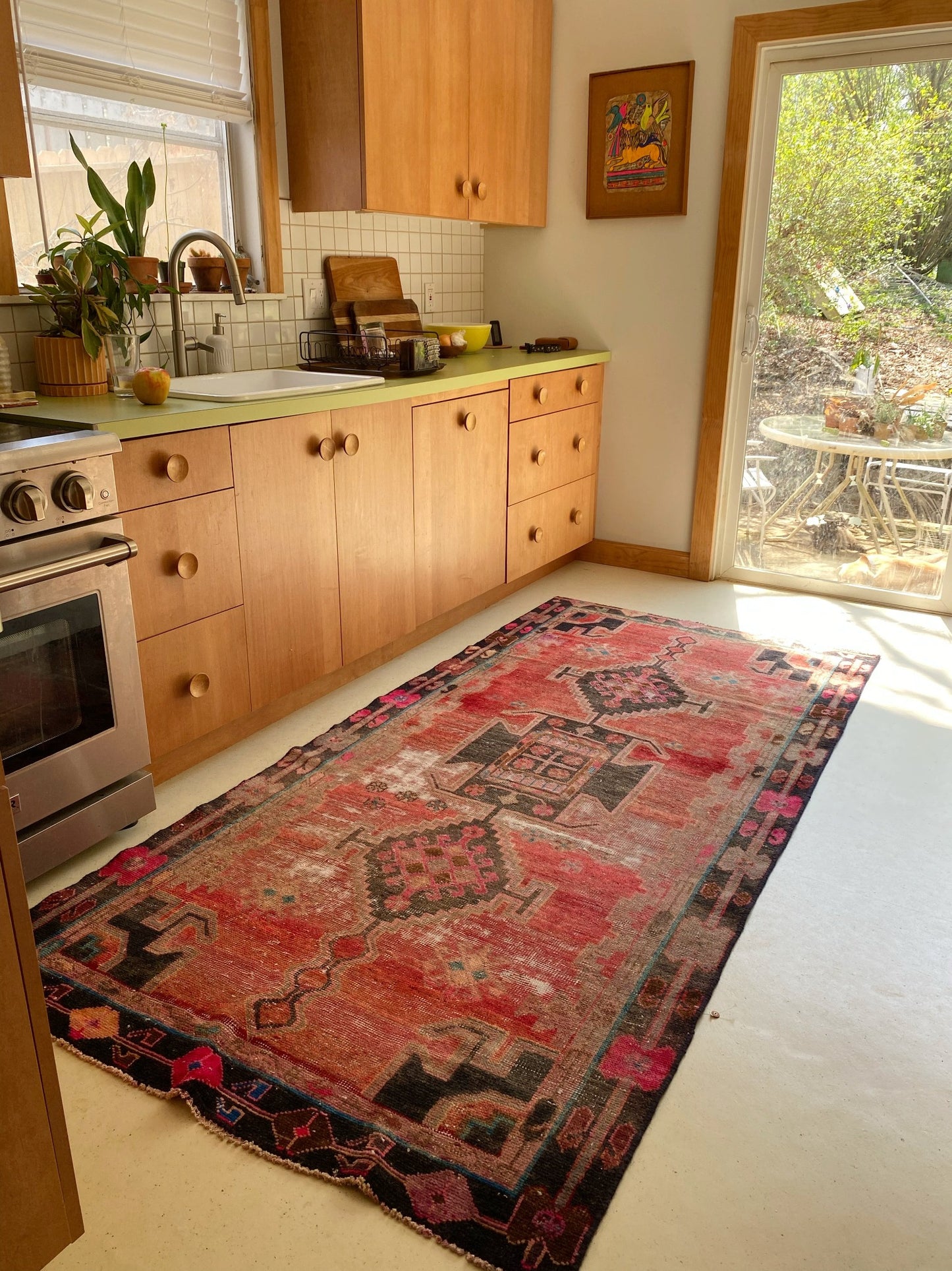 Style Egret Vintage Persian Rug in a Kitchen