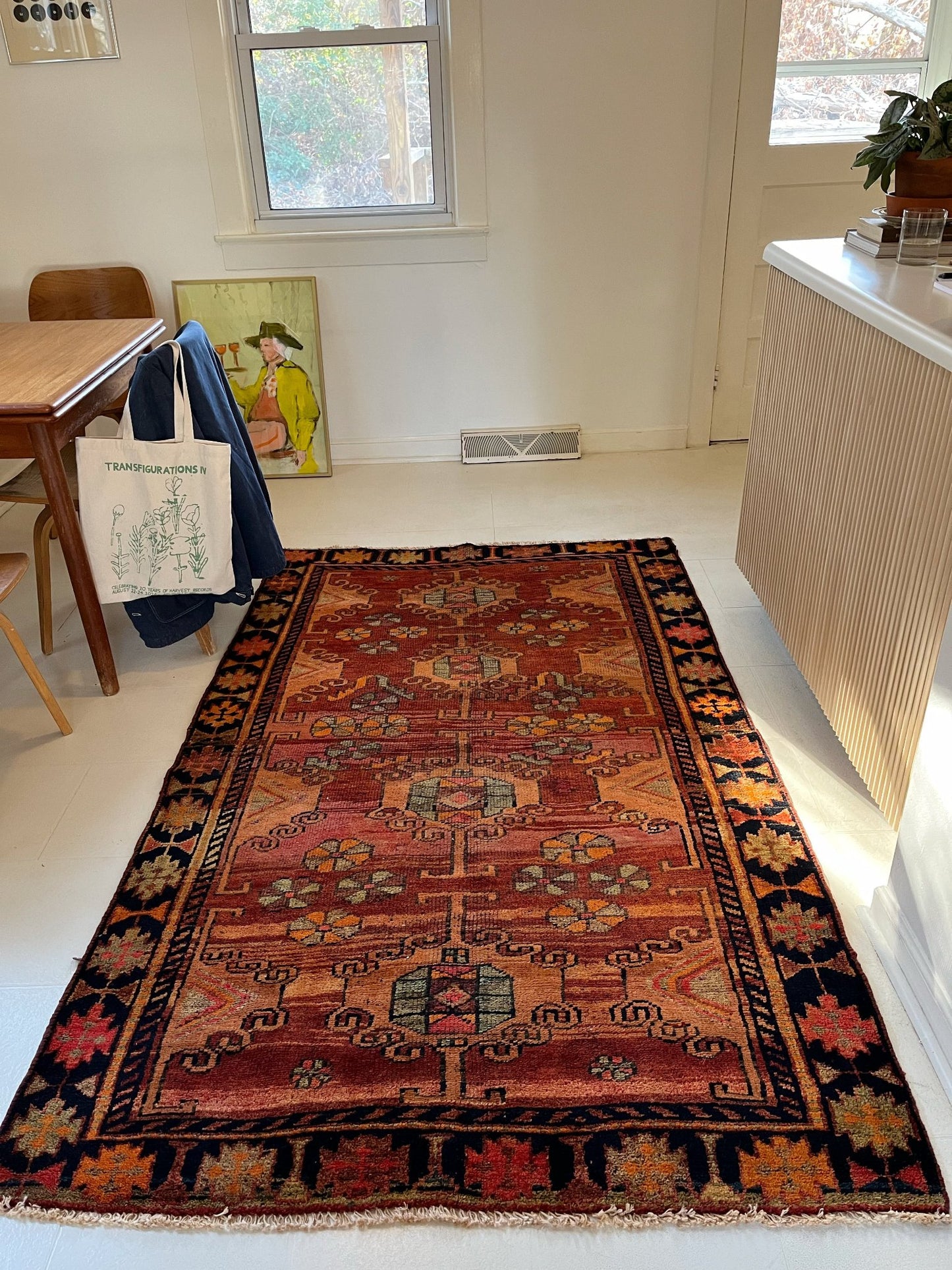 Enhance a Dining Room with a Vintage Persian Area Rug