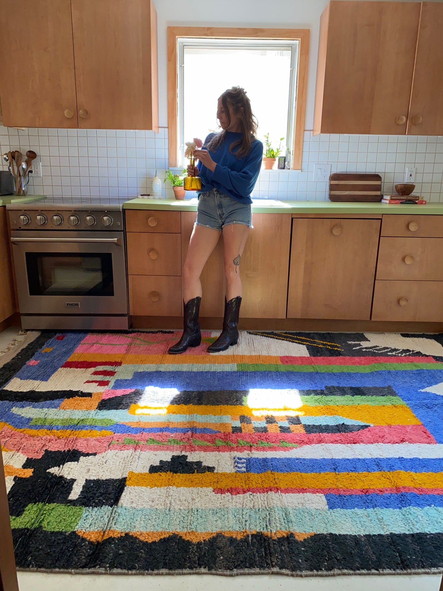 Sage Moroccan Rug looks gorgeous in a modern kitchen.