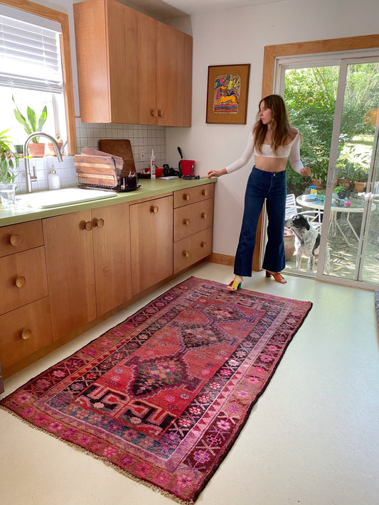 Style Pearl Lavender Rug in a Kitchen