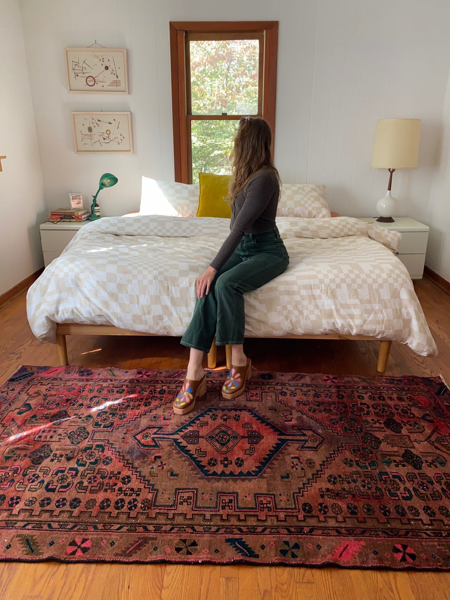 Style Palatka Persian Rug in a Bedroom