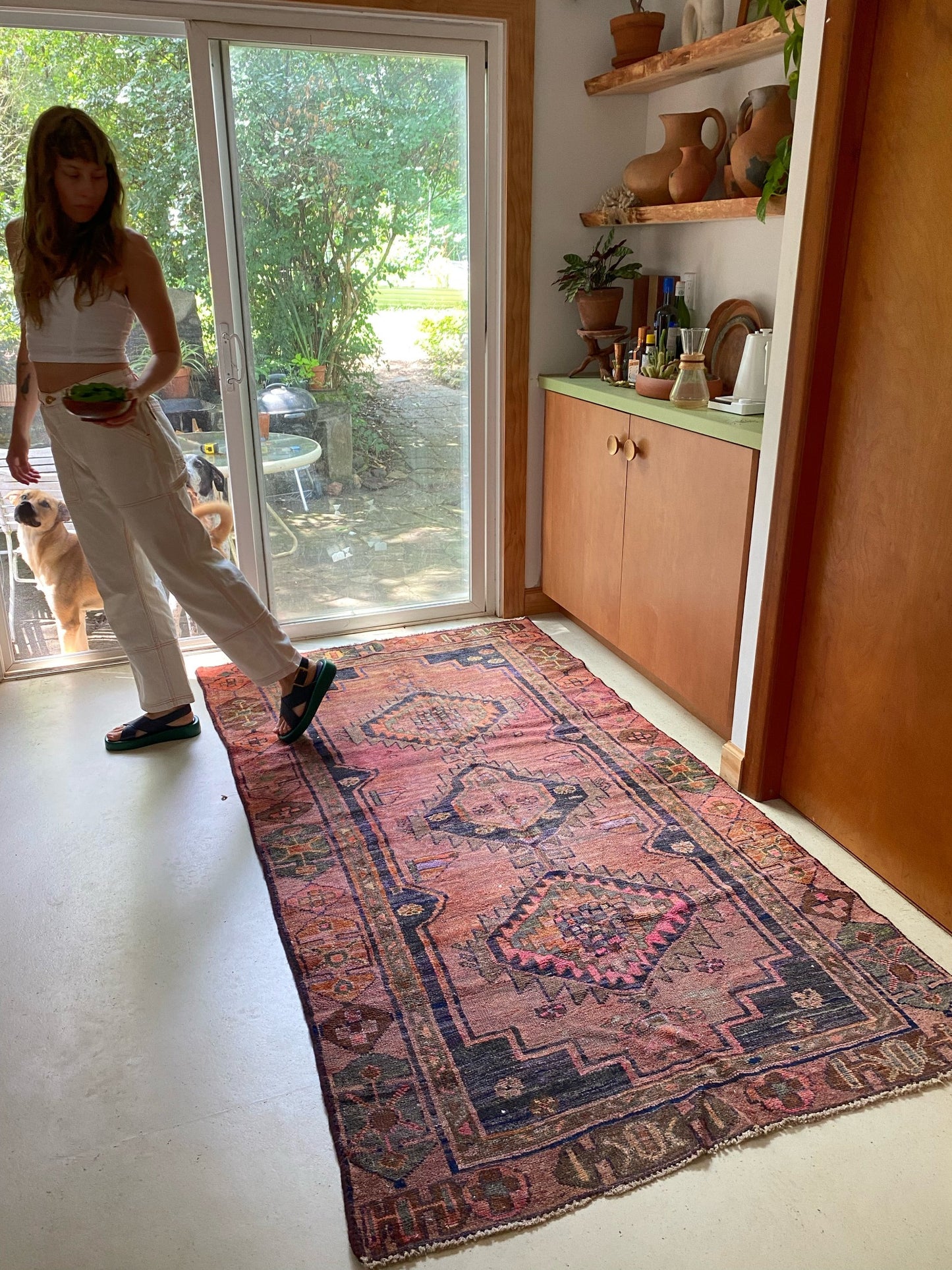 Style Vintage Persian Rug in a KItchen