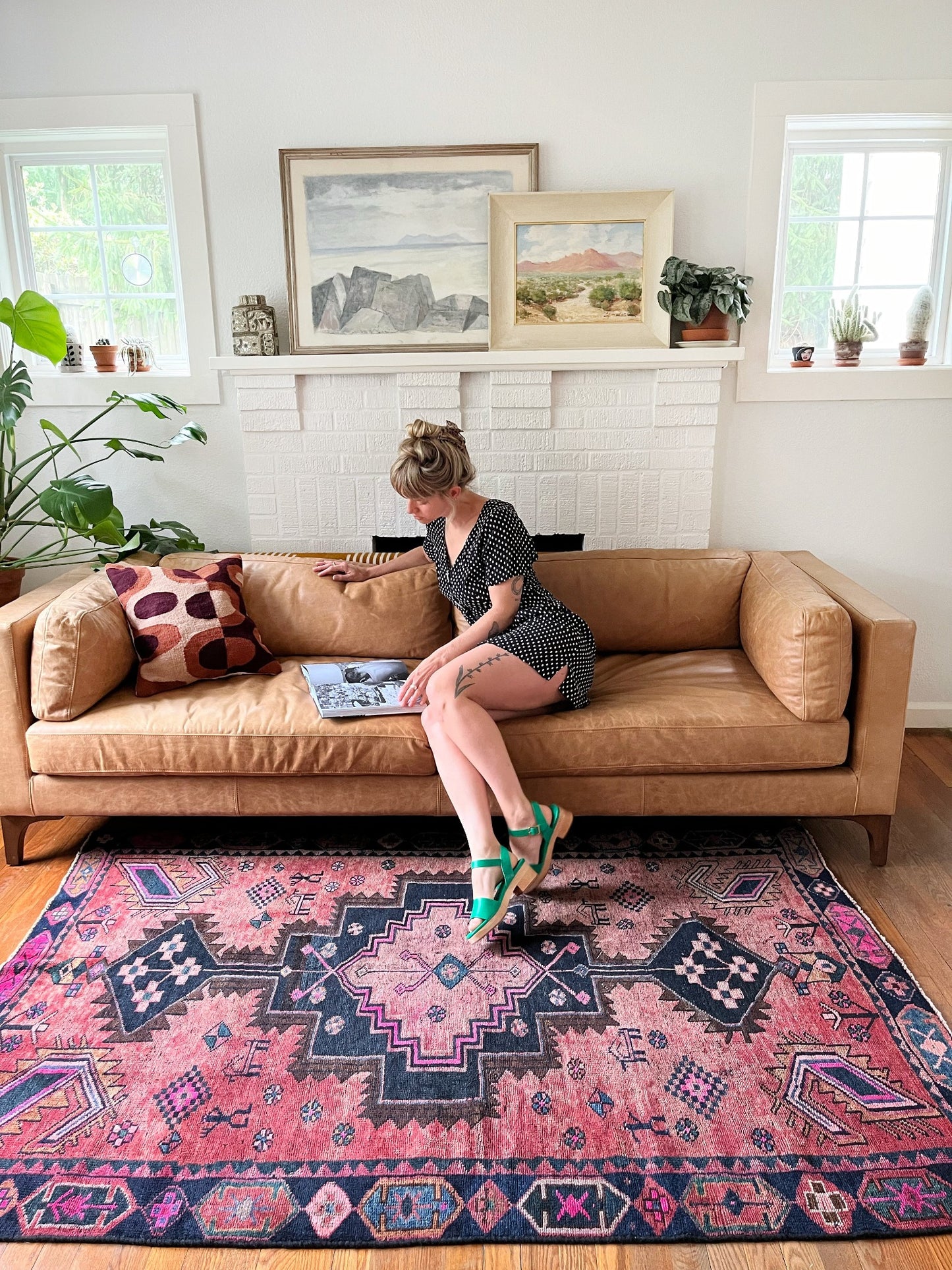 Enhance a Living Room with Vintage Persian Rug