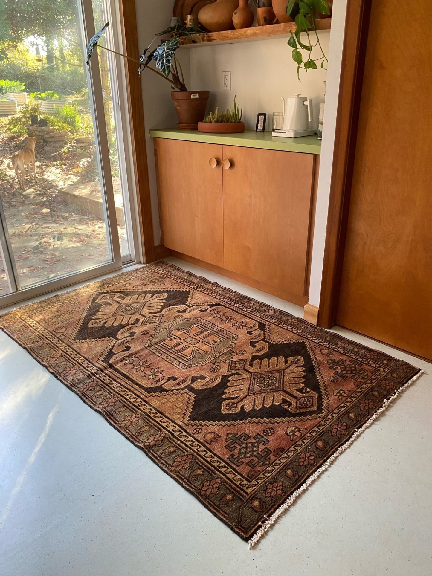 Shop Vintage Persian Rug | Lost Hunt Vintage