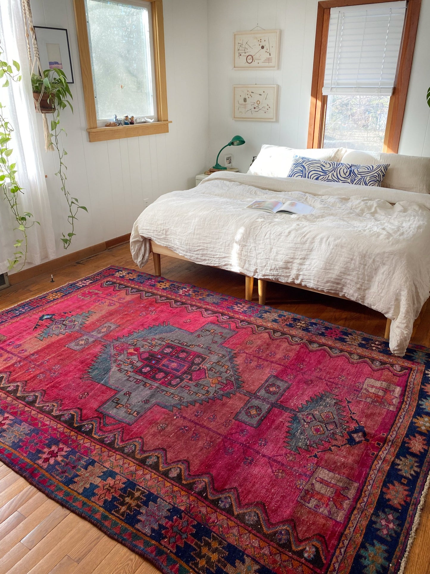 Shop Pentas Persian Rug | Lost Hunt Vintage