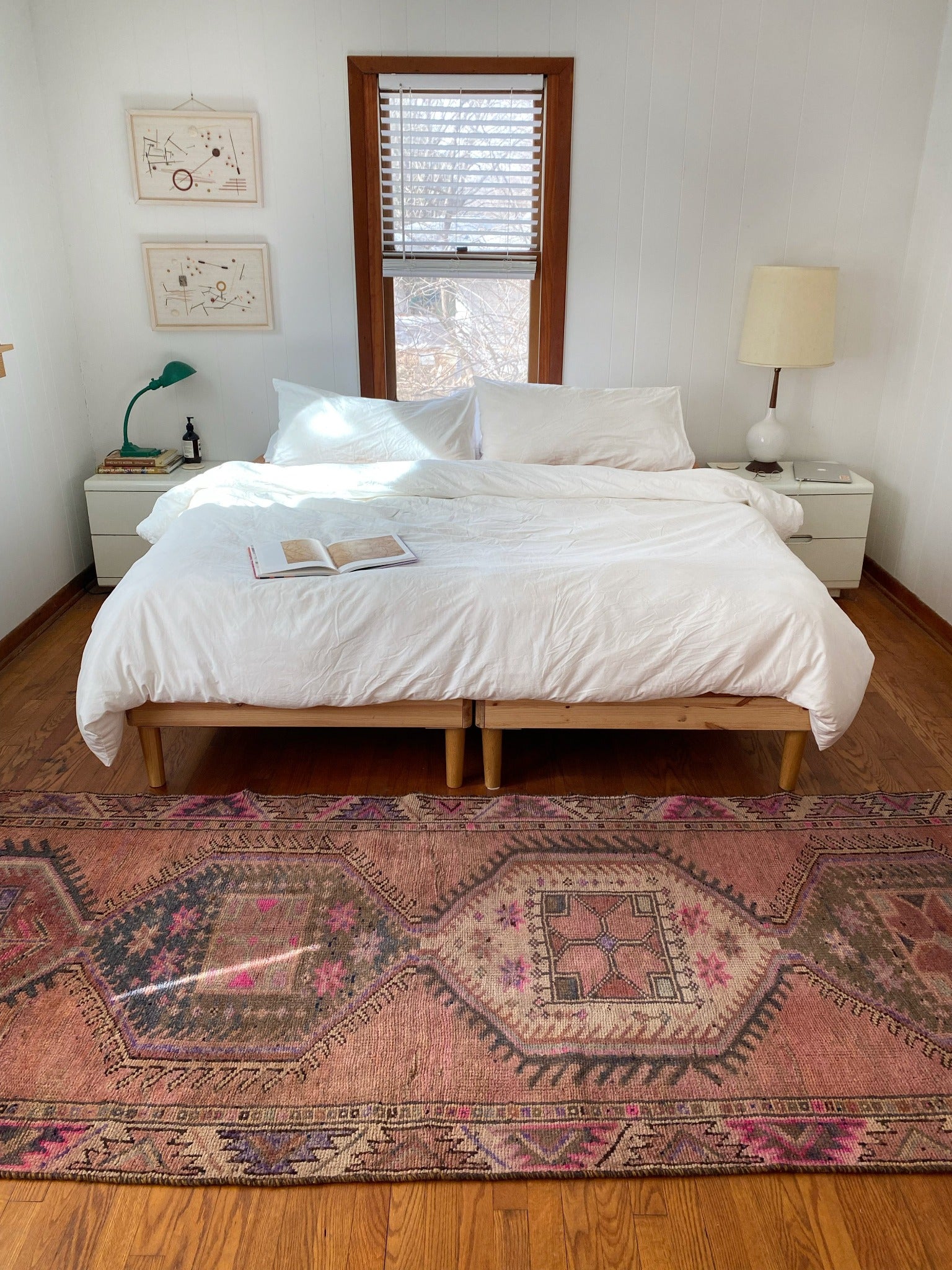 Shop bedroom rugs. Vintage Persian rugs for sale