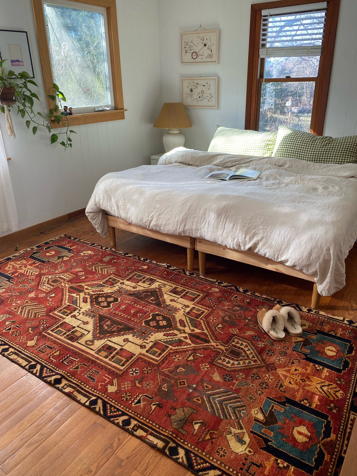 Style a Bedroom with a Vintage Persian Rug