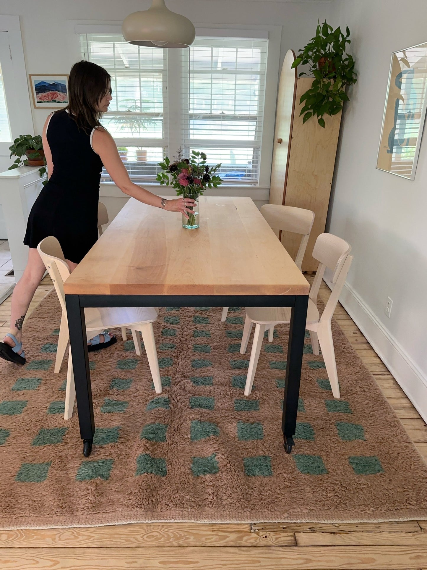 Style Rose Moroccan Rug Under a Dining Table