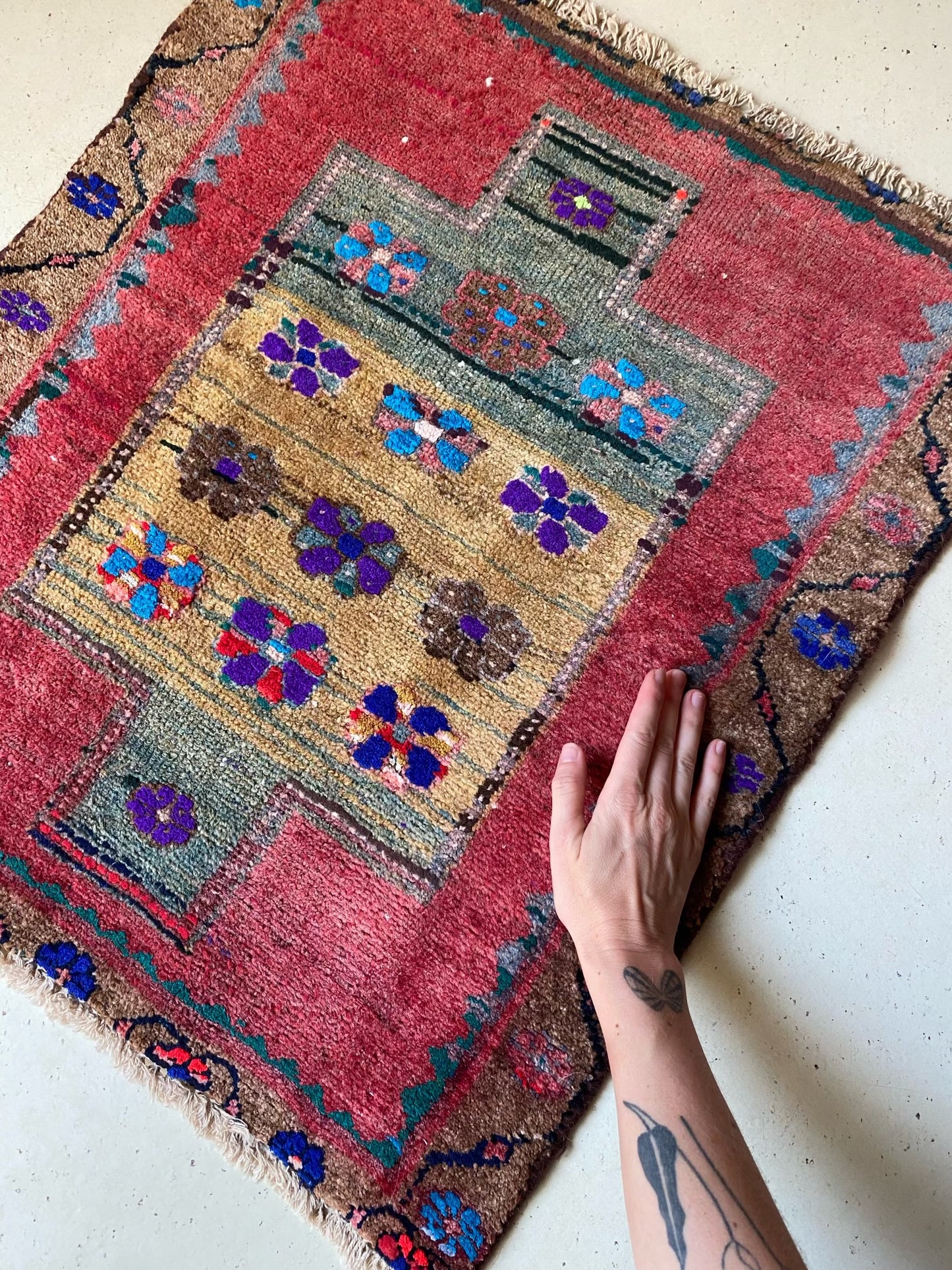 ✨RESERVED✨ Minam Pink Mini Vintage Persian Rug