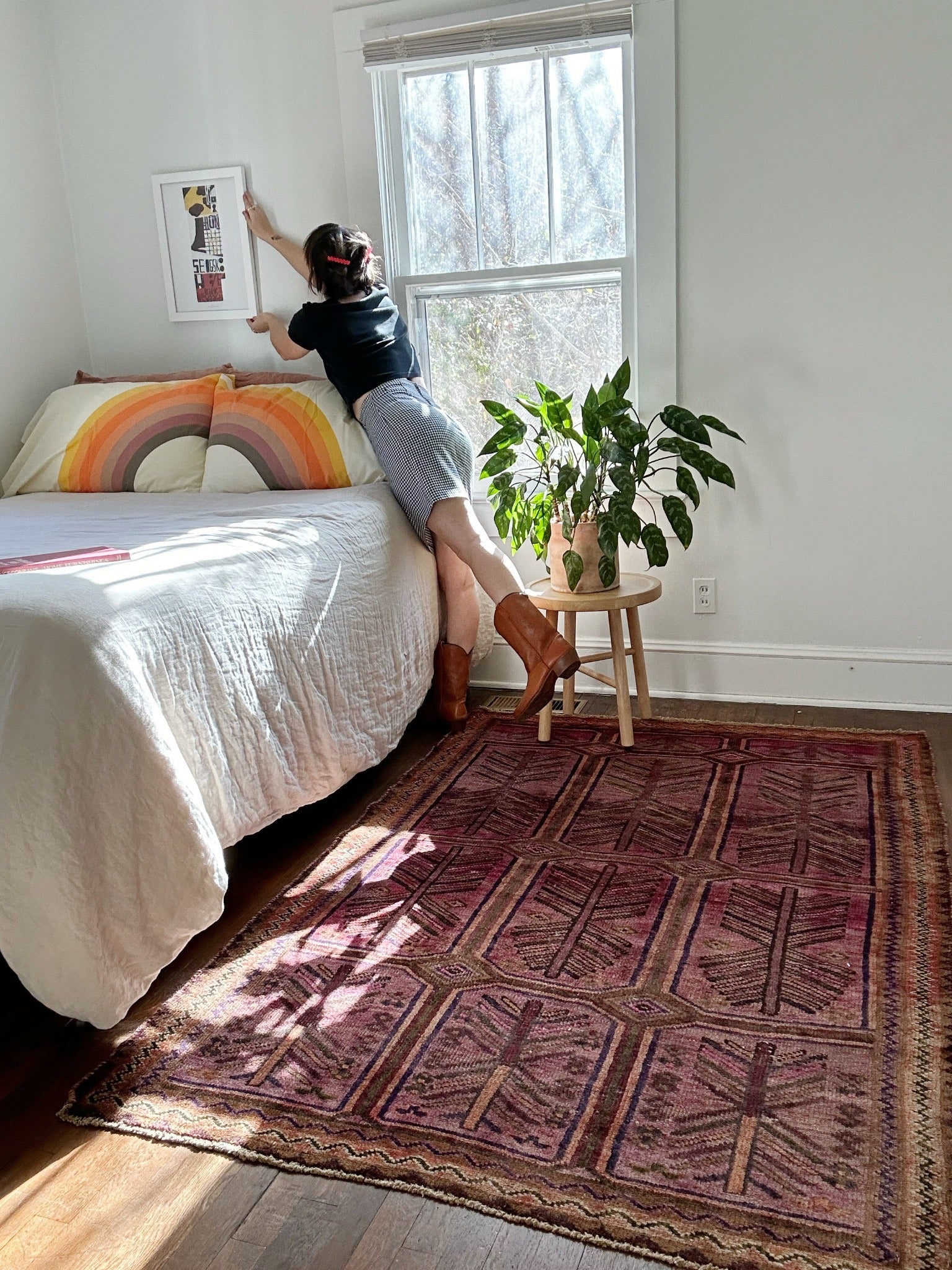 Style Sapo Persian Rug in a Bedroom