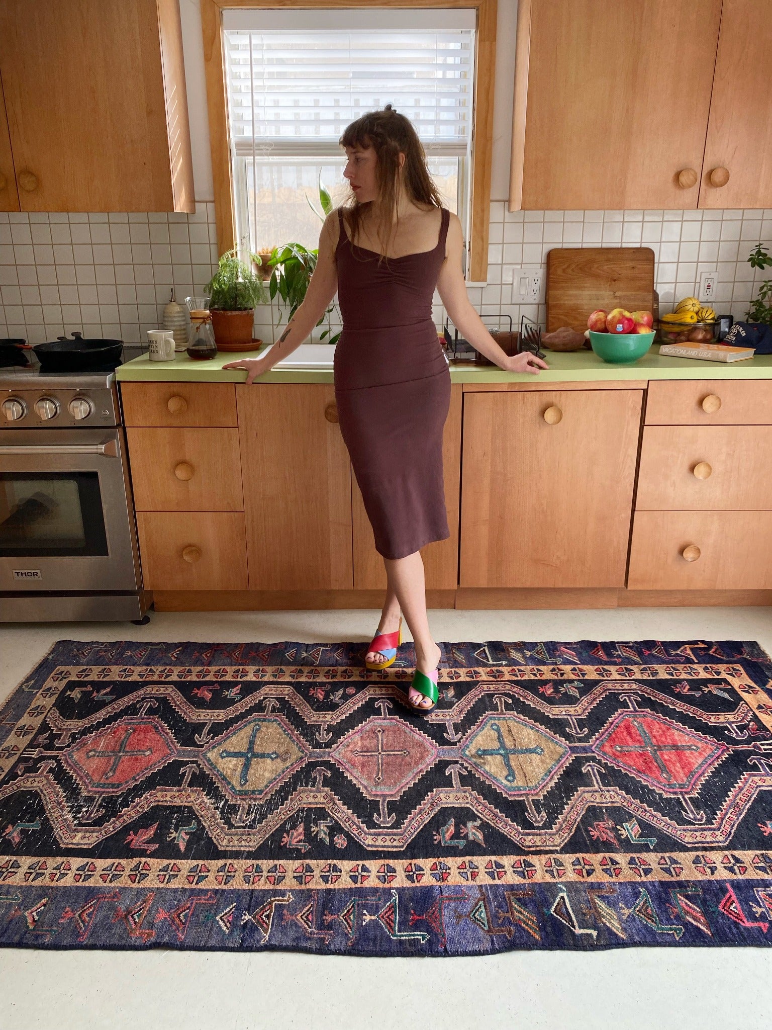 Enhance Your Kitchen Vibe with Vintage Yew Persian Rug