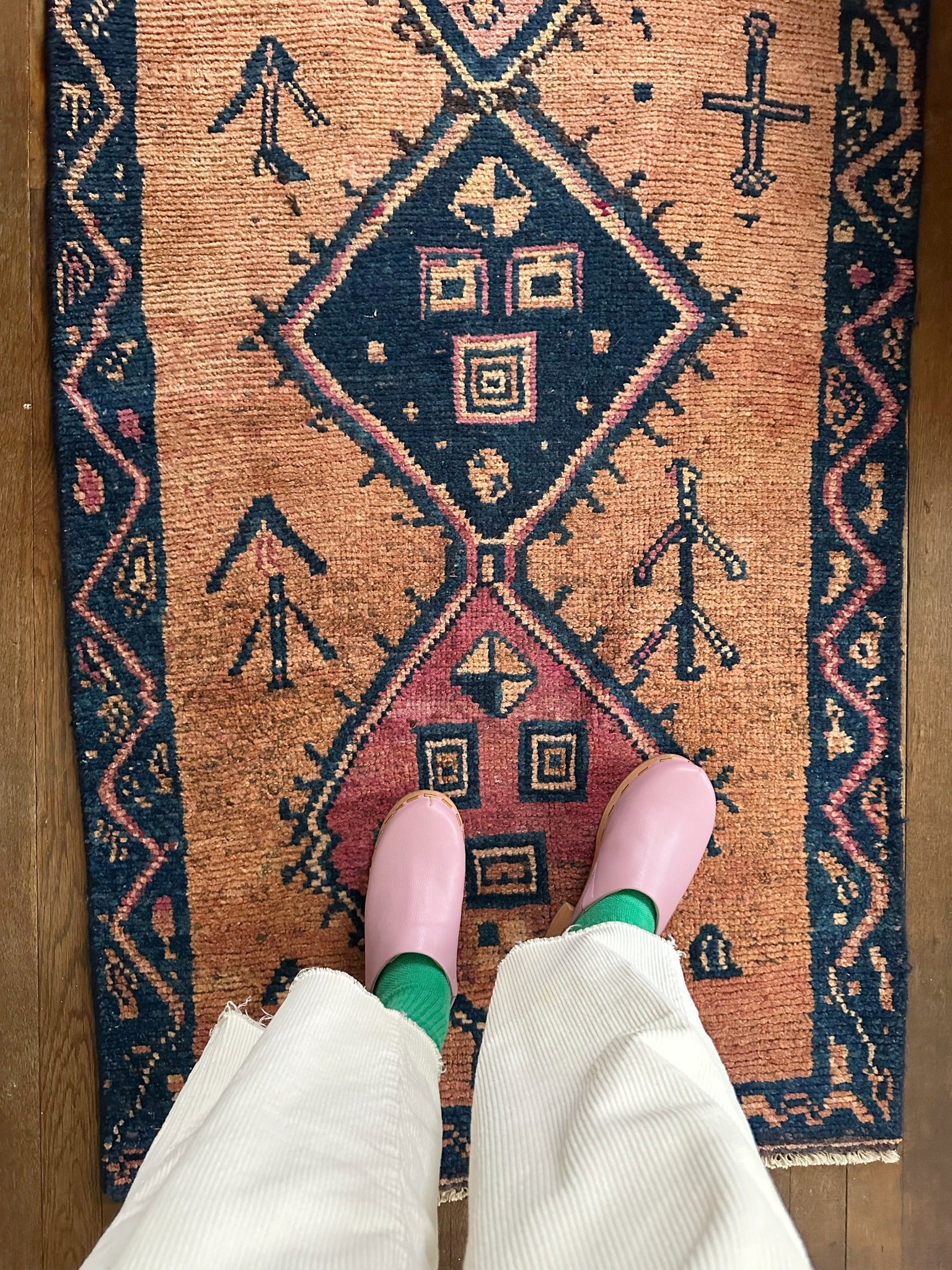 Wool runner rug. Handmade vintage rug