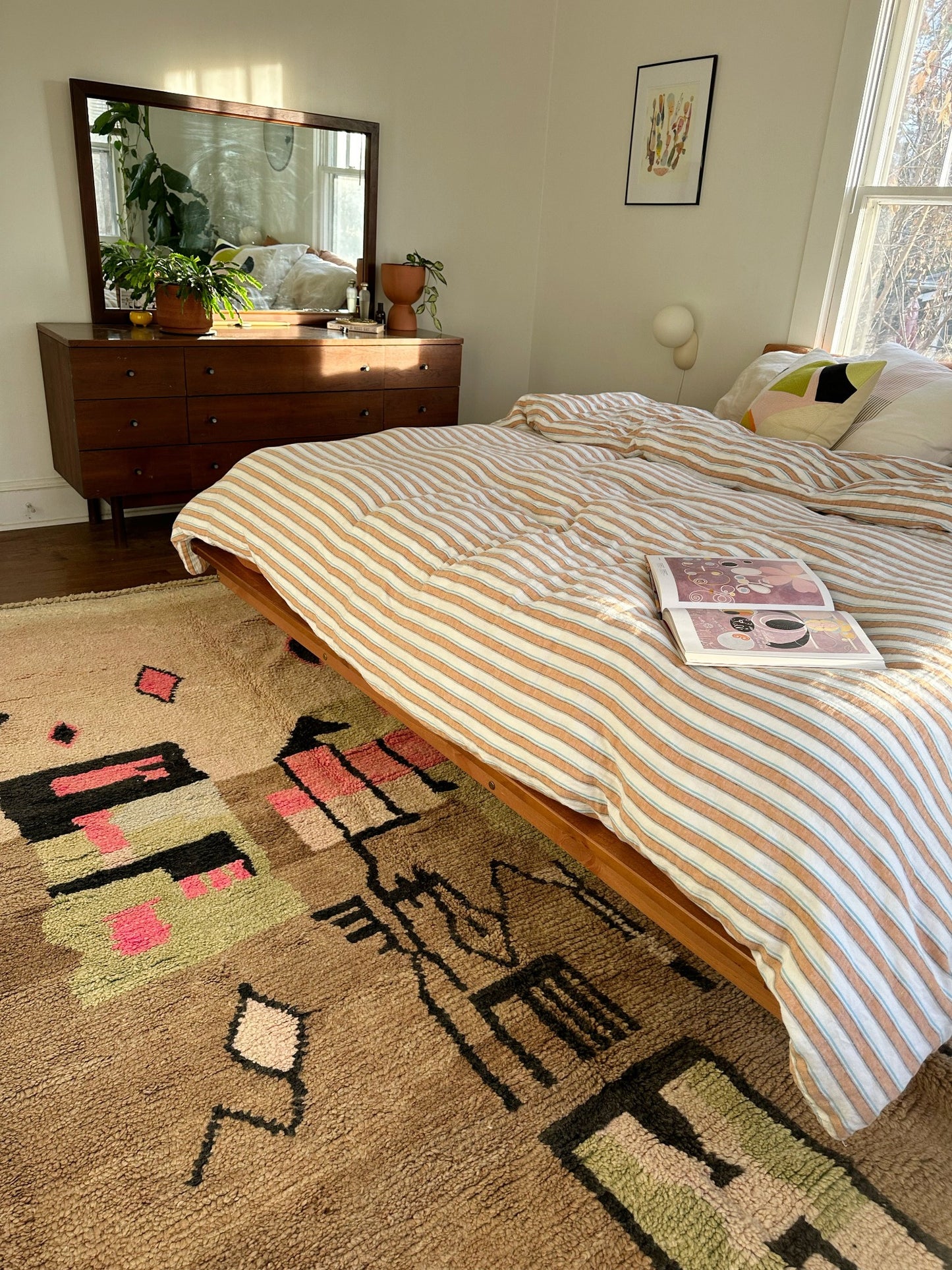 Style Serra Moroccan Rug with a King Size Bed