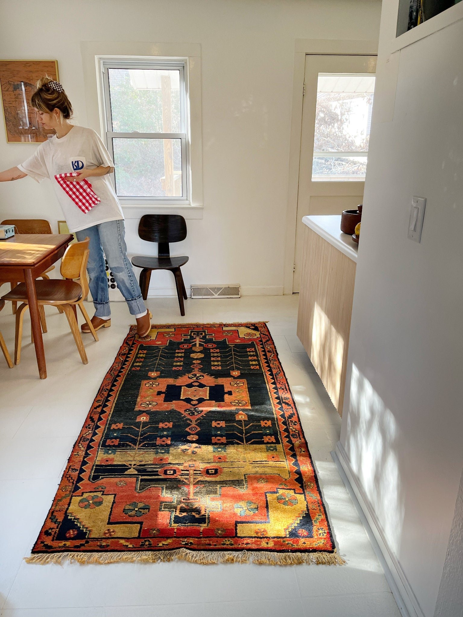 Enhance a Kitchen Space with a Vintage Persian Rug