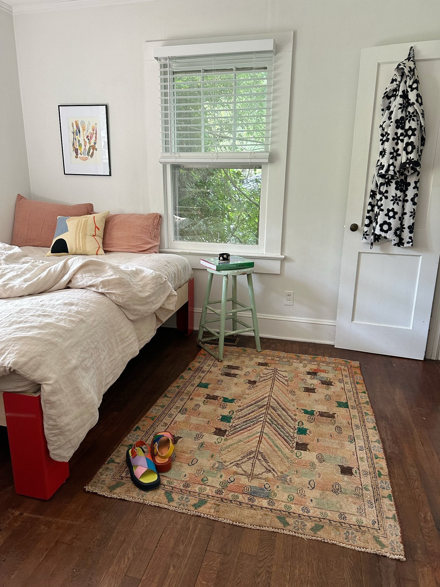 See Neutral Vintage Persian Rug in a Bedroom