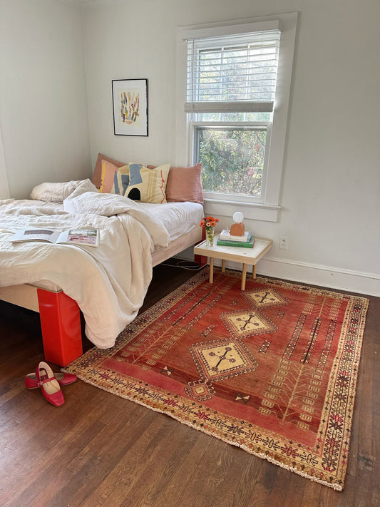 Style a Bedroom with a Vintage Persian Rug