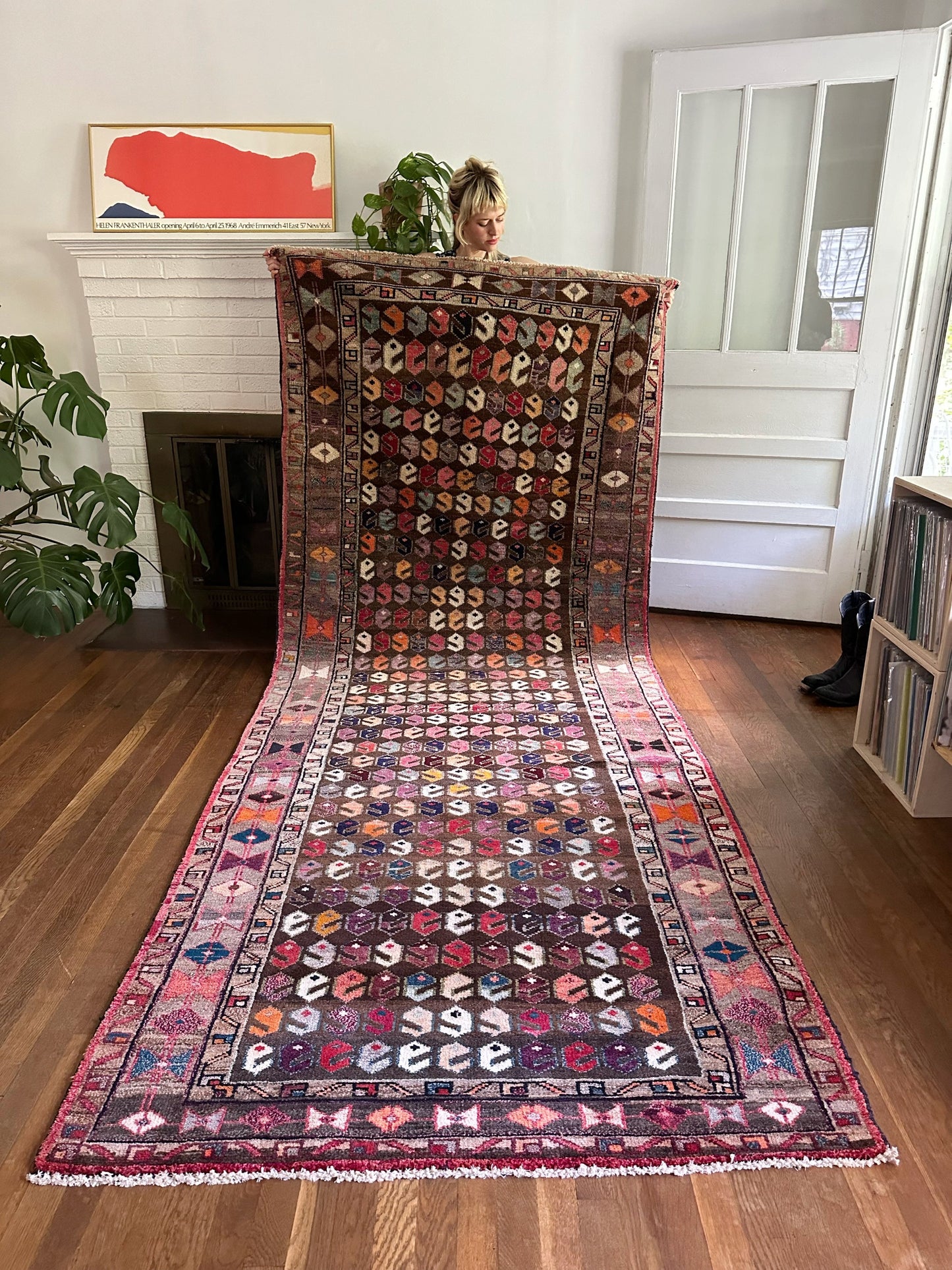 Adorned with endearing motifs, the Dina Persian rug offers a touch of sweetness suitable for a living room, bedroom, or kitchen